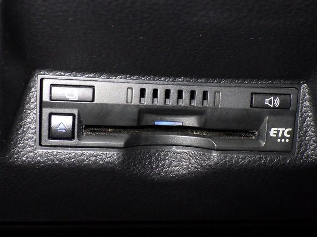 ヤリス Ｘ　衝突被害軽減システム　メモリーナビ　バックカメラ　ＥＴＣ　ミュージックプレイヤー接続可　スマートキー　キーレス（16枚目）