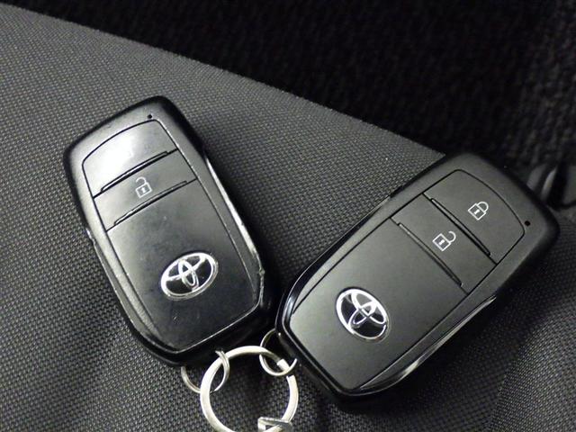 ヤリス Ｘ　衝突被害軽減システム　メモリーナビ　バックカメラ　ＥＴＣ　ミュージックプレイヤー接続可　スマートキー　キーレス（23枚目）
