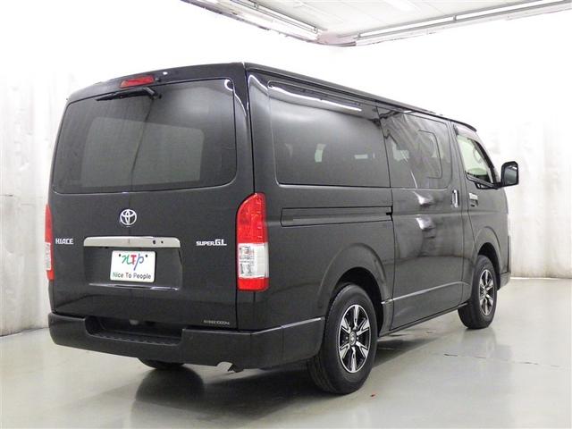 ハイエースバン スーパーＧＬ　ダークプライムＩＩ　衝突被害軽減システム　メモリーナビ　フルセグ　バックカメラ　ＥＴＣ　ドラレコ　ＣＤ　ミュージックプレイヤー接続可　ＬＥＤヘッドランプ　スマートキー　キーレス　４ＷＤ　ディーゼル（6枚目）