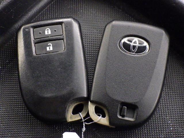 ハイエースバン スーパーＧＬ　ダークプライムＩＩ　衝突被害軽減システム　メモリーナビ　フルセグ　バックカメラ　ＥＴＣ　ドラレコ　ＣＤ　ミュージックプレイヤー接続可　ＬＥＤヘッドランプ　スマートキー　キーレス　４ＷＤ　ディーゼル（23枚目）