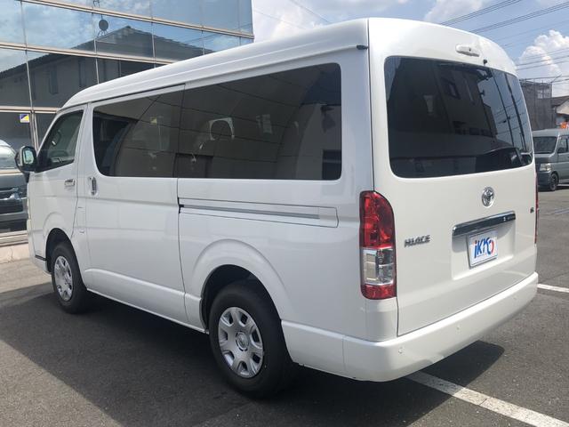 ハイエースワゴン ＧＬ　衝突被害軽減ブレーキ／全方位カメラ対応／ビルトインＥＴＣ／デジタルインナーミラー／スマートキー／ＬＥＤオートヘッドライト／クリアランスソナー／左側電動スライドドア／４列１０人乗（10枚目）