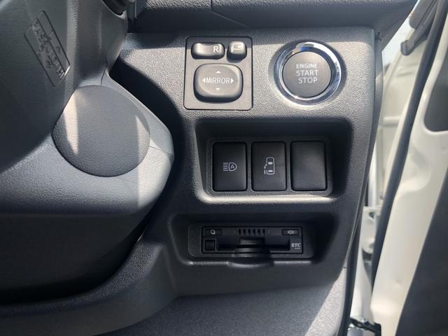 ハイエースワゴン ＧＬ　衝突被害軽減ブレーキ／全方位カメラ対応／ビルトインＥＴＣ／デジタルインナーミラー／スマートキー／ＬＥＤオートヘッドライト／クリアランスソナー／左側電動スライドドア／４列１０人乗（28枚目）