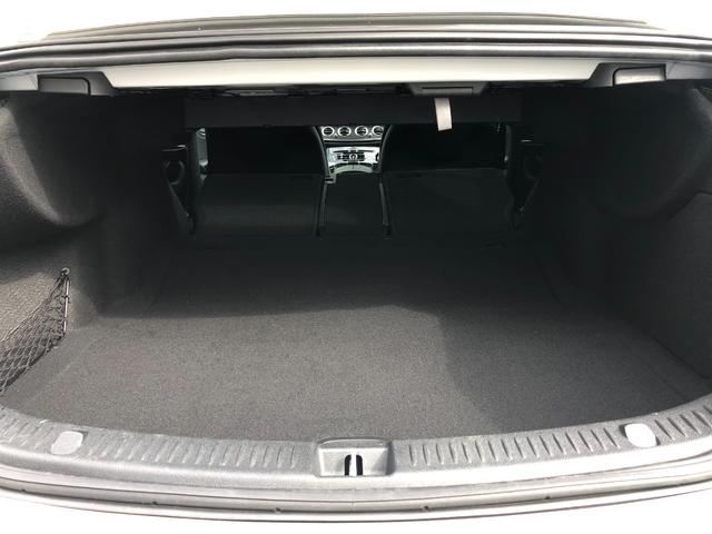 Ｅクラス Ｅ２５０　アバンギャルド　スポーツ　純ＨＤＤナビ／ＴＶ／全方位カメラ／ＥＴＣ／Ｂｕｒｍｅｓｔｅｒサウンド／レーダーセーフティパッケージ／黒革シート／アダプティブクルーズコントロールＬＥＤヘッドライト／ＡＭＧ１９ＡＷ（67枚目）