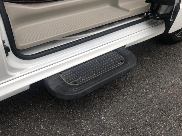 エブリイワゴン ＰＺターボスペシャル　衝突被害軽減ブレーキ／社外ナビ／ＴＶ／ＥＴＣ／ＨＩＤライト／スマートキー／両側パワースライドドア／左側オートステップ／社外１４ｉｎＡＷ（17枚目）