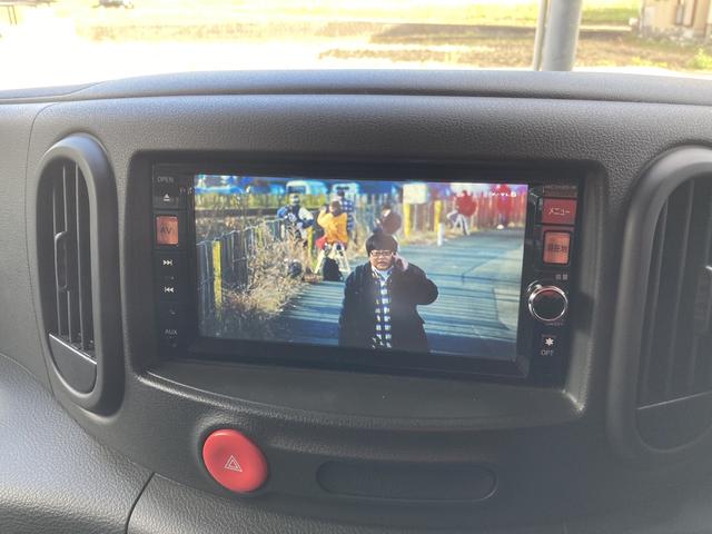 キューブ １５Ｘ　インディゴ＋プラズマ　バックカメラ　ナビ　ＴＶ　アルミホイール　ＨＩＤ　スマートキー　電動格納ミラー　ＣＶＴ　盗難防止システム　衝突安全ボディ　ベンチシート　ＡＢＳ　ＣＤ　エアコン　パワーステアリング（5枚目）