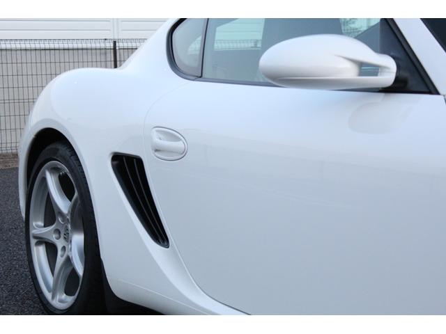 S D車・左H・6速MT・スポーツクロノPKG・ハーフレザー・シートヒーター・純正ナビDVDビデオ地デジ・レッドキャリパー・純正OPカレラクラシック19AW・アルミペダル・ETC・GPSレーダー(8枚目)