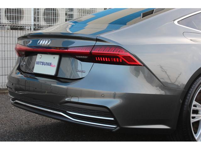 55TFSIクワトロ デビューパッケージ 1オーナー・ドライビングPKG・アシスタンスPKG・マトリクスLEDヘッド・電動チルトステアリング・バーチャルコックピット・20AW・MMIナビ・黒革シートH・Pガラス・Aストップ・ソフトクローズドア(9枚目)