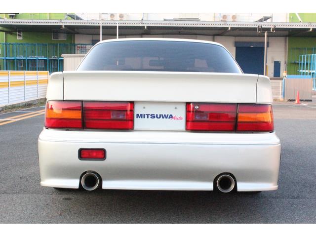 セルシオ Ｃタイプ　ムーンルーフ　修復歴無　実走行７８０００ｋｍ　後期型・サンルーフ・純正エアサス・スーパーライブサウンドシステム・レースカバー・エフテックフルエアロ・ＥＭＩＴＺ１９ＡＷ・エアサスコントローラー・クリアーウインカー・社外マフラー・コンビハン・ＥＴＣ（5枚目）