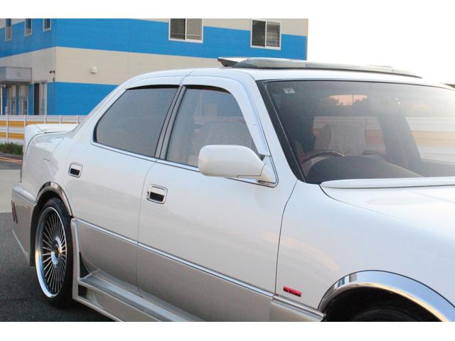 セルシオ Ｃタイプ　ムーンルーフ　修復歴無　実走行７８０００ｋｍ　後期型・サンルーフ・純正エアサス・スーパーライブサウンドシステム・レースカバー・エフテックフルエアロ・ＥＭＩＴＺ１９ＡＷ・エアサスコントローラー・クリアーウインカー・社外マフラー・コンビハン・ＥＴＣ（8枚目）