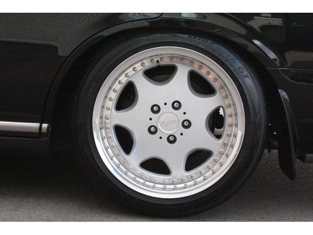 グロリア グランツーリスモアルティマ ターボ 実走行43000km マルチAVシステム・後席コントロール・リアスポイラー・車高調・クリアウインカー・ケンウッドCDデッキ・ウッドMOMOステアリング・ZEESプロジェクトマフラー・ザウバー17インチAW・フィルム・ETC(14枚目)