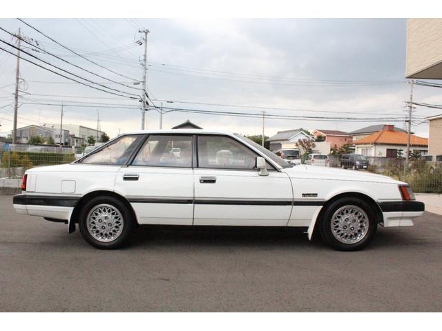 レパード 300ターボ グランドエディション 実走行30180km タイベル交換済・VG30ターボ・フルオリジナル・修復歴なし・ガレージ保管・禁煙車・クルコン・オートエアコン・純正マットガード・純正フロアマット・純正オーディオデッキ・純正15インチアルミ(2枚目)