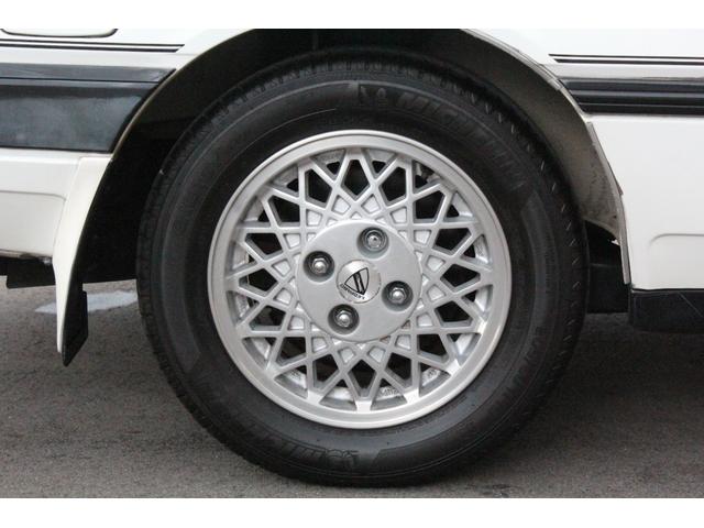 レパード 300ターボ グランドエディション 実走行30180km タイベル交換済・VG30ターボ・フルオリジナル・修復歴なし・ガレージ保管・禁煙車・クルコン・オートエアコン・純正マットガード・純正フロアマット・純正オーディオデッキ・純正15インチアルミ(17枚目)