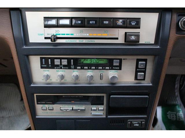 レパード 300ターボ グランドエディション 実走行30180km タイベル交換済・VG30ターボ・フルオリジナル・修復歴なし・ガレージ保管・禁煙車・クルコン・オートエアコン・純正マットガード・純正フロアマット・純正オーディオデッキ・純正15インチアルミ(32枚目)