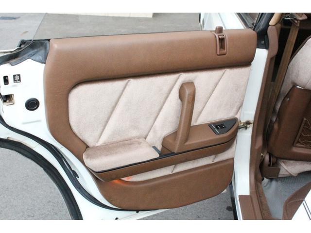 レパード 300ターボ グランドエディション 実走行30180km タイベル交換済・VG30ターボ・フルオリジナル・修復歴なし・ガレージ保管・禁煙車・クルコン・オートエアコン・純正マットガード・純正フロアマット・純正オーディオデッキ・純正15インチアルミ(40枚目)