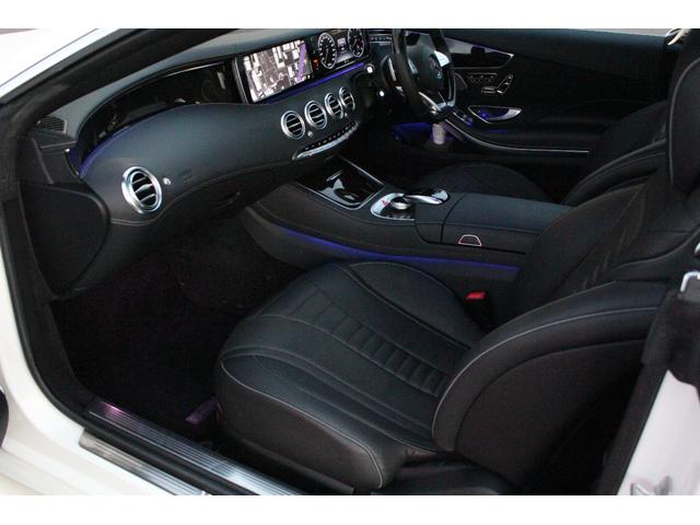 Ｓクラス Ｓ５５０　クーペ　ＡＭＧライン　８７００ｋｍ　Ｄ車・右Ｈ・パノラミックルーフ・黒革ベンチレーション・ブルメスターサウンド・パフュームアトマイザー・ヘッドアップディスプレイ・３６０°カメラ・Ｐトランク・純正ナビ地デジＢカメラ・純正２０ＡＷ・ＥＴＣ（18枚目）