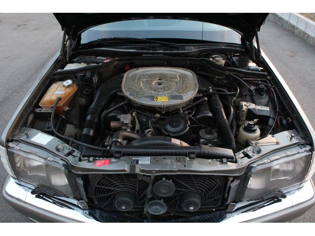 Sクラス 560SEL 修復歴なし 実走行 D車・左H・サンルーフ・黒革シートH・後席パワーシート・社外エアロ&マフラー&キーレス・クリアコーナーレンズ・リアガーニッシュ・AMG17AW・ETC(15枚目)