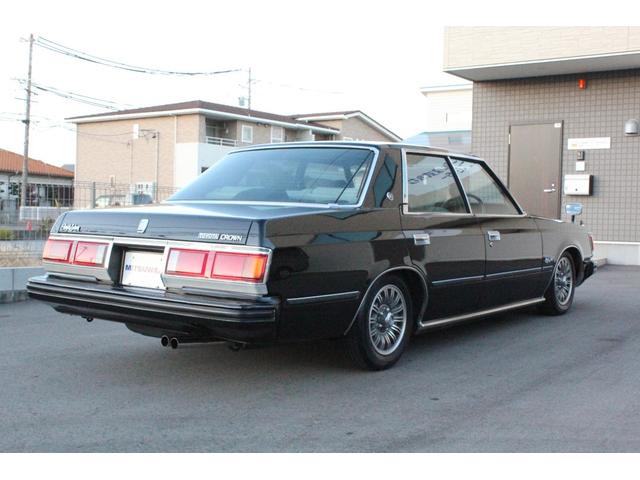 クラウン ２．８ロイヤルサルーン　鬼クラ　後期型　フェンダーミラー・純正カセットデッキ・純正ステアリング＆シフトノブ・オートクルーズ・オートエアコン・パワーウインドゥー・ＣＯＯＬＢＯＸ・デジタル時計・ローダウン・純正１４インチアルミ（3枚目）
