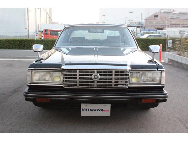 クラウン ２．８ロイヤルサルーン　鬼クラ　後期型　フェンダーミラー・純正カセットデッキ・純正ステアリング＆シフトノブ・オートクルーズ・オートエアコン・パワーウインドゥー・ＣＯＯＬＢＯＸ・デジタル時計・ローダウン・純正１４インチアルミ（4枚目）