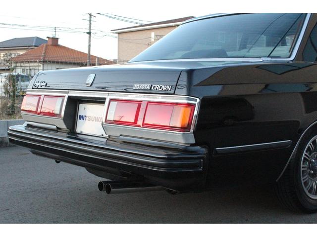 クラウン ２．８ロイヤルサルーン　鬼クラ　後期型　フェンダーミラー・純正カセットデッキ・純正ステアリング＆シフトノブ・オートクルーズ・オートエアコン・パワーウインドゥー・ＣＯＯＬＢＯＸ・デジタル時計・ローダウン・純正１４インチアルミ（8枚目）