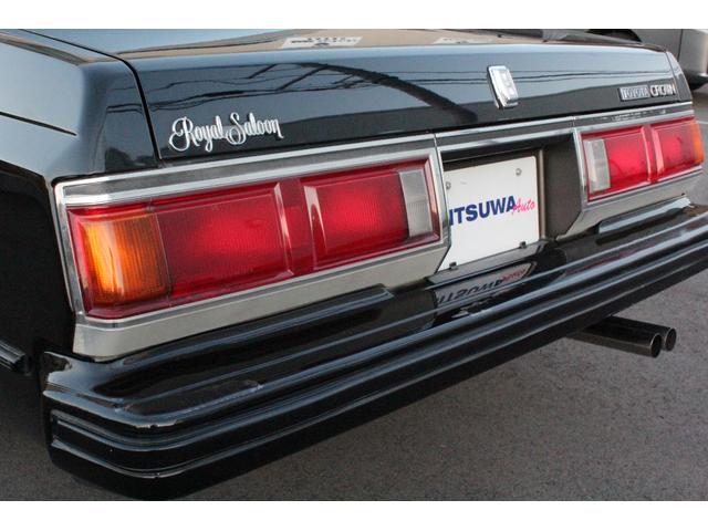 クラウン ２．８ロイヤルサルーン　鬼クラ　後期型　フェンダーミラー・純正カセットデッキ・純正ステアリング＆シフトノブ・オートクルーズ・オートエアコン・パワーウインドゥー・ＣＯＯＬＢＯＸ・デジタル時計・ローダウン・純正１４インチアルミ（10枚目）