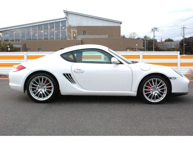 ケイマン ベースグレード2.9 スポーツクロノPKG 純正OP19AW 後期モデル・D車・右H・PDK・スポーツクロノPKG・ハーフレザー・シートヒーター・純正ナビ・CD・DVDビデオ・地デジ・BTオーディオ・ETC・レッドキャリパー・OPスポーツデザイン19AW(2枚目)