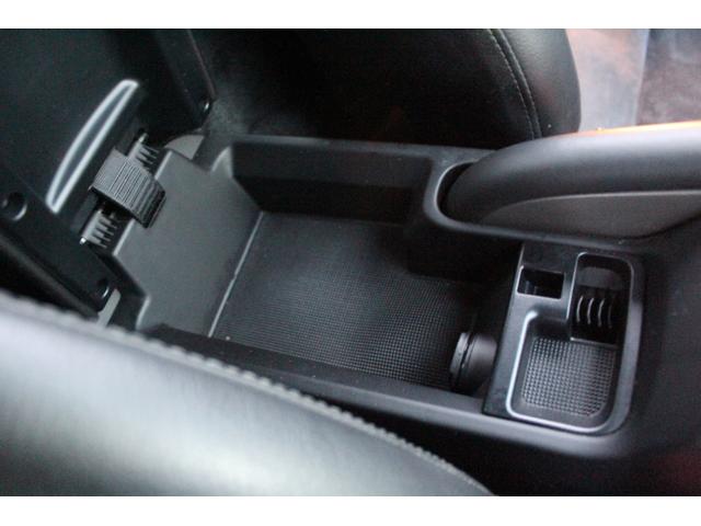 ケイマン ベースグレード2.9 スポーツクロノPKG 純正OP19AW 後期モデル・D車・右H・PDK・スポーツクロノPKG・ハーフレザー・シートヒーター・純正ナビ・CD・DVDビデオ・地デジ・BTオーディオ・ETC・レッドキャリパー・OPスポーツデザイン19AW(25枚目)