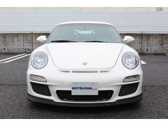 ９９６ＧＴ３から引き継いだのはクランスケースのみ！コンロッドはチタン製で、ピストンは１個当たり３０ｇ軽量化され、クランクシャフトも６００ｇ軽くなっています！ 4