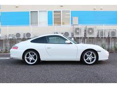 程度の良いポルシェ９９９６カレラ後期モデルが入庫しました！距離も低走行の３８０００ｋｍです！是非お早目のご検討宜しくお願い致します！ 2