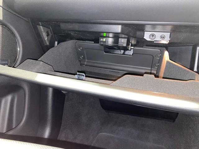 ディスカバリースポーツ ダイナミック　ＳＥ　Ｄ２００　ブラックパック　ブラックルーフ　ルーフレール　１９ブラックＡＷ　メリディアン　シートメモリー　プライバシーガラス　電動コラム　電動ゲート　オートハイビーム　２４モデル　（シートヒーター無）　元デモカー（39枚目）