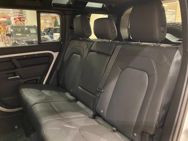 ディフェンダー 110X-ダイナミックHSE D350 5人乗 エアサス サンルーフ 20AW シートクーラー&ヒーター リヤクーリングアシスト デジタルミラー フル液晶メーター マトリクスLEDヘッド フォグランプ メリディアン 空気清浄システム HUD(14枚目)