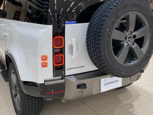 ディフェンダー 110X-ダイナミックHSE D350 5人乗 エアサス サンルーフ 20AW シートクーラー&ヒーター リヤクーリングアシスト デジタルミラー フル液晶メーター マトリクスLEDヘッド フォグランプ メリディアン 空気清浄システム HUD(70枚目)