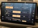 【電子制御アクティブディファレンシャル】と、テレインレスポンスの制御をお好みで調整可能な【コンフィギュラブルテレインレスポンス】をオプション装備しており、オフロードへの備えが一段と強化されています。