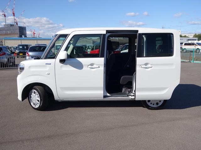 HYBRID X 2型 4WD 後席両側電スラ 新車保証継承(5枚目)