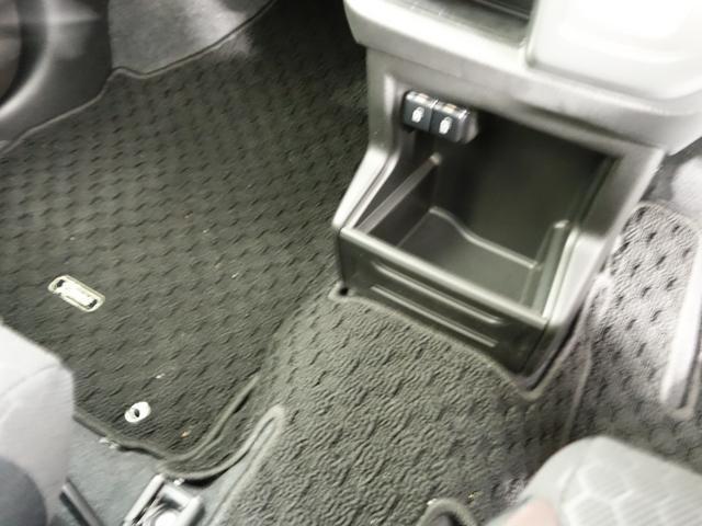 クロスビー ＨＹＢＲＩＤ　ＭＺ　４型　４ＷＤ　　クルーズコントロール　４ＷＤ　　セーフティーサポート　リヤパーキングセンサー　屋根ガンメタツートン　フロアマット付　走行約７００キロ　クルーズコントロール　シートヒーター　　パドルシフト　ステレオレス仕様（40枚目）