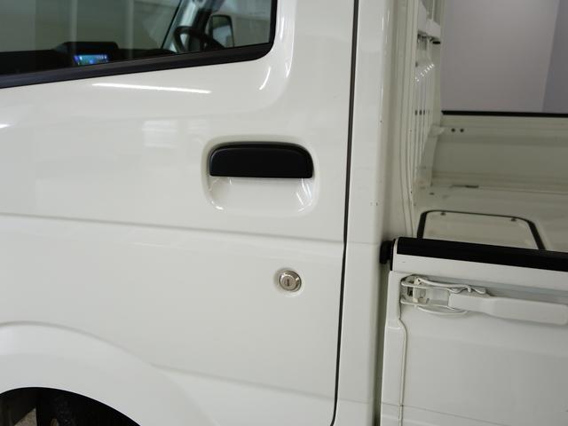 キャリイトラック KCエアコンパワステ 4型純正ディスプレイABカメラ 認定中古車 2WD  5速マニュアル セーフティーサポート 純正ディスプレイオーディオ バックカメラ フロアマットバイザー付  整備記録簿 保証書付 Ok保証 オートライト 軽自動車 貨物車(56枚目)