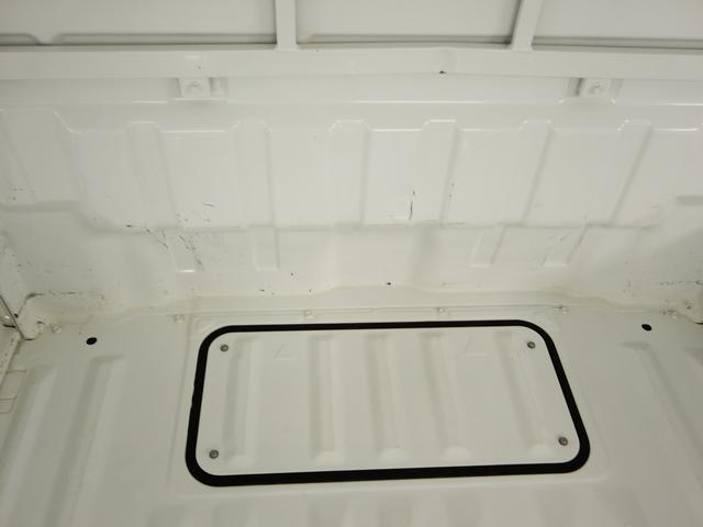 キャリイトラック KCエアコンパワステ 4型純正ディスプレイABカメラ 認定中古車 2WD  5速マニュアル セーフティーサポート 純正ディスプレイオーディオ バックカメラ フロアマットバイザー付  整備記録簿 保証書付 Ok保証 オートライト 軽自動車 貨物車(70枚目)