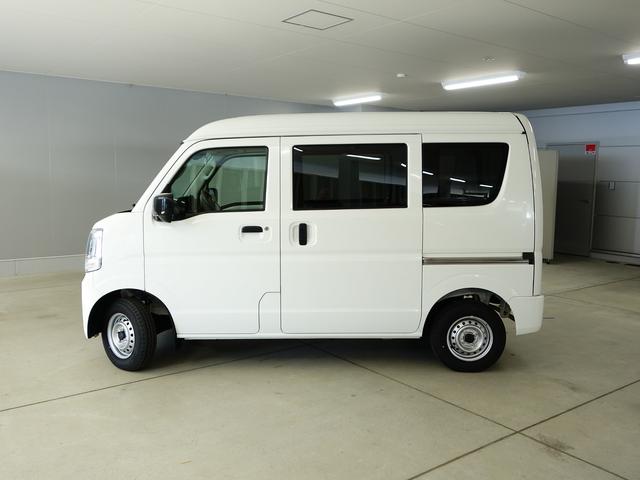 エブリイ PA 5型2WD AGS セーフティーサポート 新車保証継承 認定中古車 セーフティーサポート リヤパーキングセンサー 2WD AGS車 AMFMラジオ オートライト リヤスモークガラス フロアマット 新車保証継承(10枚目)