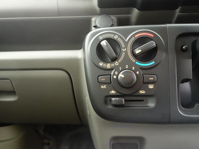 エブリイ PA 5型2WD AGS セーフティーサポート 新車保証継承 認定中古車 セーフティーサポート リヤパーキングセンサー 2WD AGS車 AMFMラジオ オートライト リヤスモークガラス フロアマット 新車保証継承(45枚目)