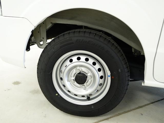 エブリイ PA 5型2WD AGS セーフティーサポート 新車保証継承 認定中古車 セーフティーサポート リヤパーキングセンサー 2WD AGS車 AMFMラジオ オートライト リヤスモークガラス フロアマット 新車保証継承(60枚目)