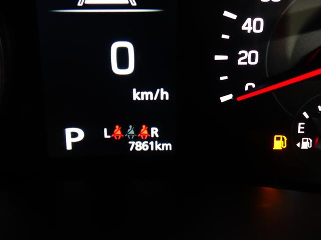 スイフト ＸＧ　セーフティーサポート　ワンオーナー　新車保証継承　認定中古車　セーフティーサポート　リヤパーキングセンサー　ＬＥＤヘッドライト　オートライト　クルーズコントロール　ステレオレス仕様　ステアリングオーディオスイッチ　シートヒーター　フロアマット（14枚目）