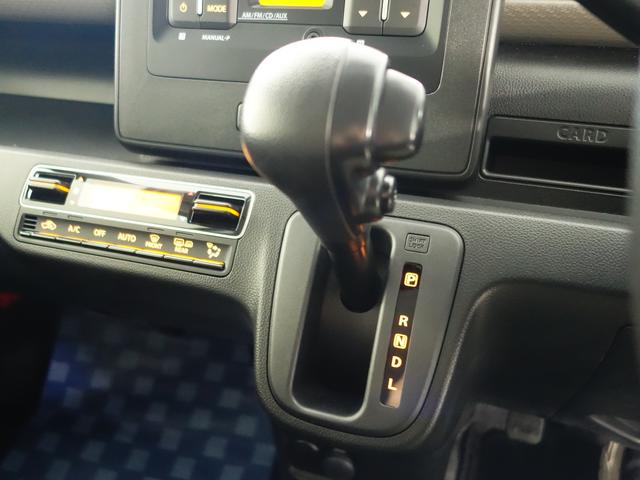 ワゴンＲ ＦＸ　４型　４ＷＤ　　ＣＤステレオ　フロアマット　認定中古車　４ＷＤ　　セーフティーサポート　リヤパーキングセンサー　フロアマット　リヤスモークガラス　キーレスプッシュスタート　　純正ＣＤステレオ　オートエアコン　新車保証継承（15枚目）