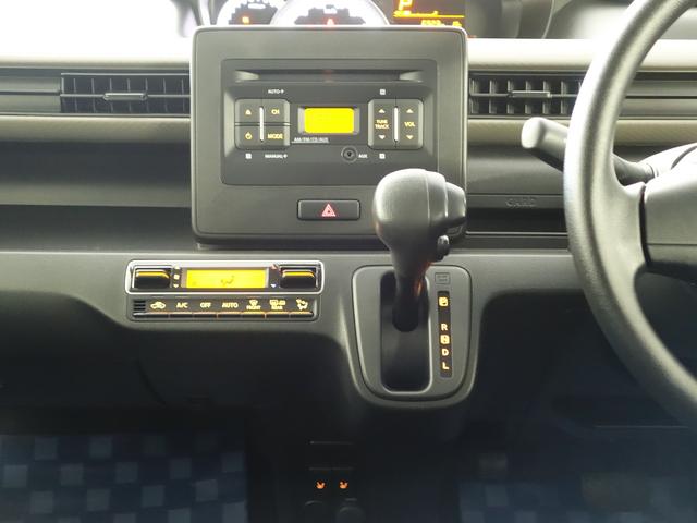 ワゴンＲ ＦＸ　４型　４ＷＤ　　ＣＤステレオ　フロアマット　認定中古車　４ＷＤ　　セーフティーサポート　リヤパーキングセンサー　フロアマット　リヤスモークガラス　キーレスプッシュスタート　　純正ＣＤステレオ　オートエアコン　新車保証継承（25枚目）