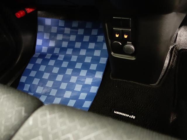 ワゴンＲ ＦＸ　４型　４ＷＤ　　ＣＤステレオ　フロアマット　認定中古車　４ＷＤ　　セーフティーサポート　リヤパーキングセンサー　フロアマット　リヤスモークガラス　キーレスプッシュスタート　　純正ＣＤステレオ　オートエアコン　新車保証継承（47枚目）