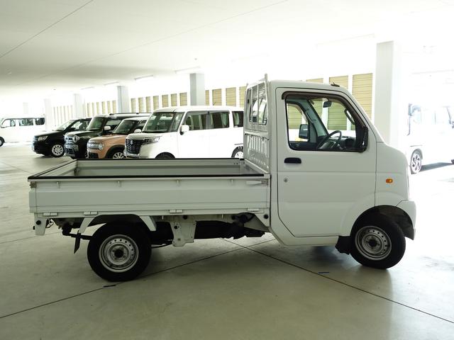 キャリイトラック ＫＵ　エアコン・パワステ　地区限定　ＤＡ６３Ｔ　１０型　パートタイム４ＷＤ　ＡＴ　ラジオ　荷台マット　ゲートアッパープレート　リヤゲートチェーン　フロアゴムマット　ドアバイザー　新車時保証書　取扱説明書　ＯＫ保証ミニ　ワンオーナー（10枚目）