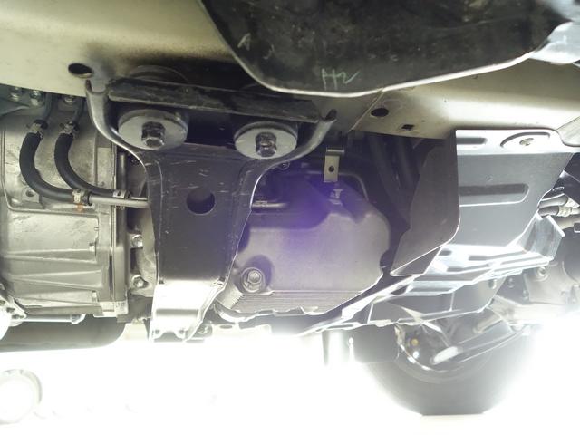 キャリイトラック ＫＵ　エアコン・パワステ　地区限定　ＤＡ６３Ｔ　１０型　パートタイム４ＷＤ　ＡＴ　ラジオ　荷台マット　ゲートアッパープレート　リヤゲートチェーン　フロアゴムマット　ドアバイザー　新車時保証書　取扱説明書　ＯＫ保証ミニ　ワンオーナー（55枚目）