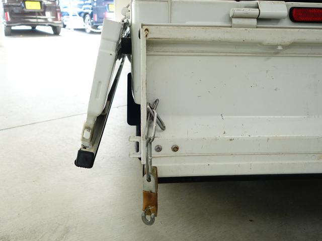 キャリイトラック ＫＵ　エアコン・パワステ　地区限定　ＤＡ６３Ｔ　１０型　パートタイム４ＷＤ　ＡＴ　ラジオ　荷台マット　ゲートアッパープレート　リヤゲートチェーン　フロアゴムマット　ドアバイザー　新車時保証書　取扱説明書　ＯＫ保証ミニ　ワンオーナー（58枚目）