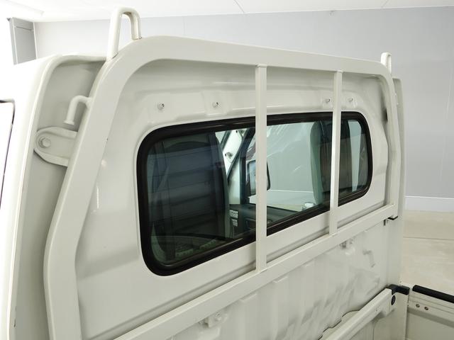 キャリイトラック ＫＵ　エアコン・パワステ　地区限定　ＤＡ６３Ｔ　１０型　パートタイム４ＷＤ　ＡＴ　ラジオ　荷台マット　ゲートアッパープレート　リヤゲートチェーン　フロアゴムマット　ドアバイザー　新車時保証書　取扱説明書　ＯＫ保証ミニ　ワンオーナー（67枚目）