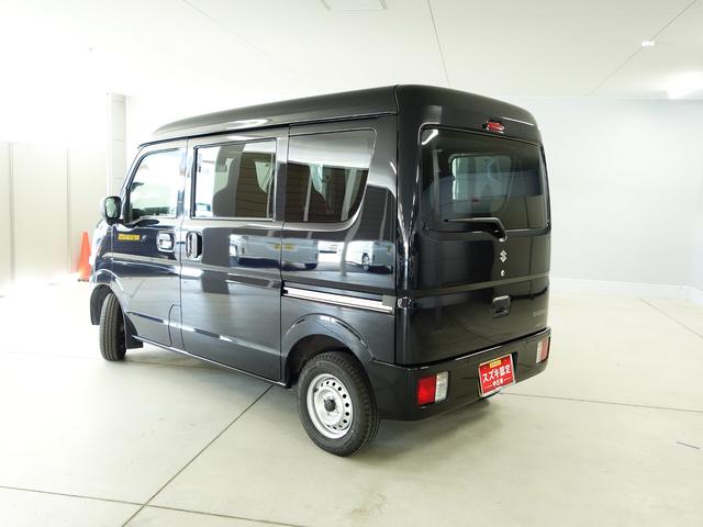 エブリイ ＰＡリミテッド　６型４ＷＤ　　オートマ　セーフティーサポート　認定中古車　４ＷＤ　　セーフティーサポート　リヤパーキングセンサー　アイドリングストップ　フロントパワーウインド　ＡＭＦＭラジオ　オートライト　リヤスモークガラス　キーレスエントリー　軽自動車　貨物車（7枚目）