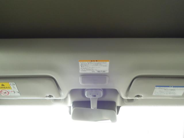 エブリイ ＰＡリミテッド　６型４ＷＤ　　オートマ　セーフティーサポート　認定中古車　４ＷＤ　　セーフティーサポート　リヤパーキングセンサー　アイドリングストップ　フロントパワーウインド　ＡＭＦＭラジオ　オートライト　リヤスモークガラス　キーレスエントリー　軽自動車　貨物車（16枚目）