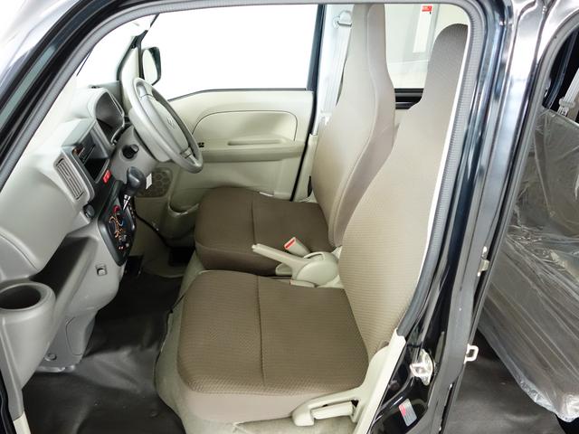 エブリイ ＰＡリミテッド　６型４ＷＤ　　オートマ　セーフティーサポート　認定中古車　４ＷＤ　　セーフティーサポート　リヤパーキングセンサー　アイドリングストップ　フロントパワーウインド　ＡＭＦＭラジオ　オートライト　リヤスモークガラス　キーレスエントリー　軽自動車　貨物車（29枚目）